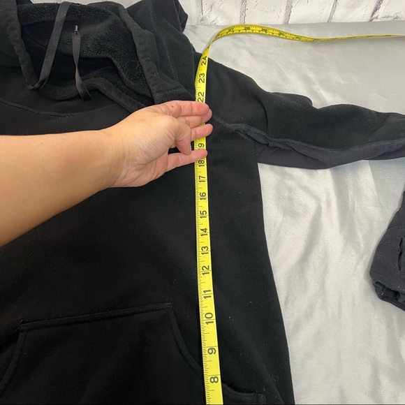 Don't Hurry be Happy Lululemon pullover - Picture 7 of 10